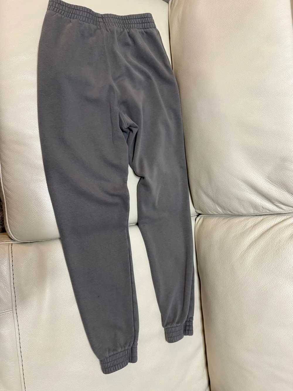 Adidas Men’s Gray Logo Jogger Pants Small